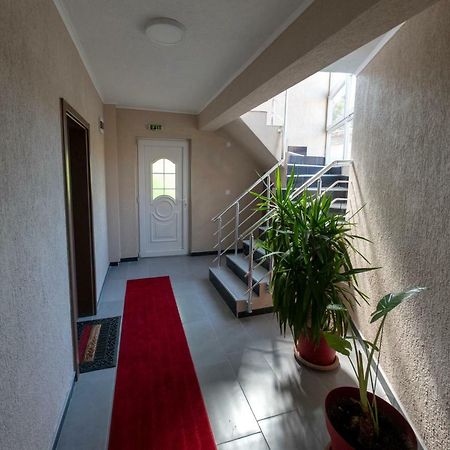 Dionis Rooms & Apartments Prilep Exteriör bild