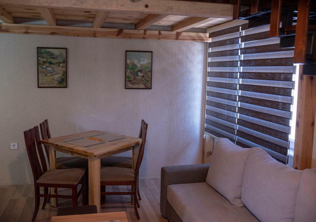 Dionis Rooms & Apartments Prilep Exteriör bild