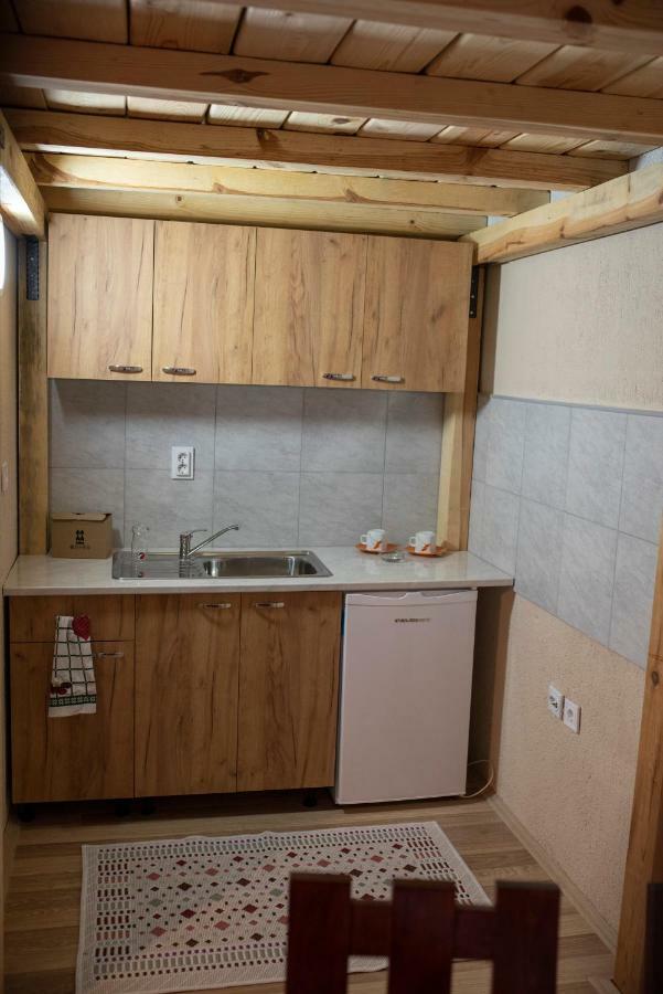 Dionis Rooms & Apartments Prilep Exteriör bild