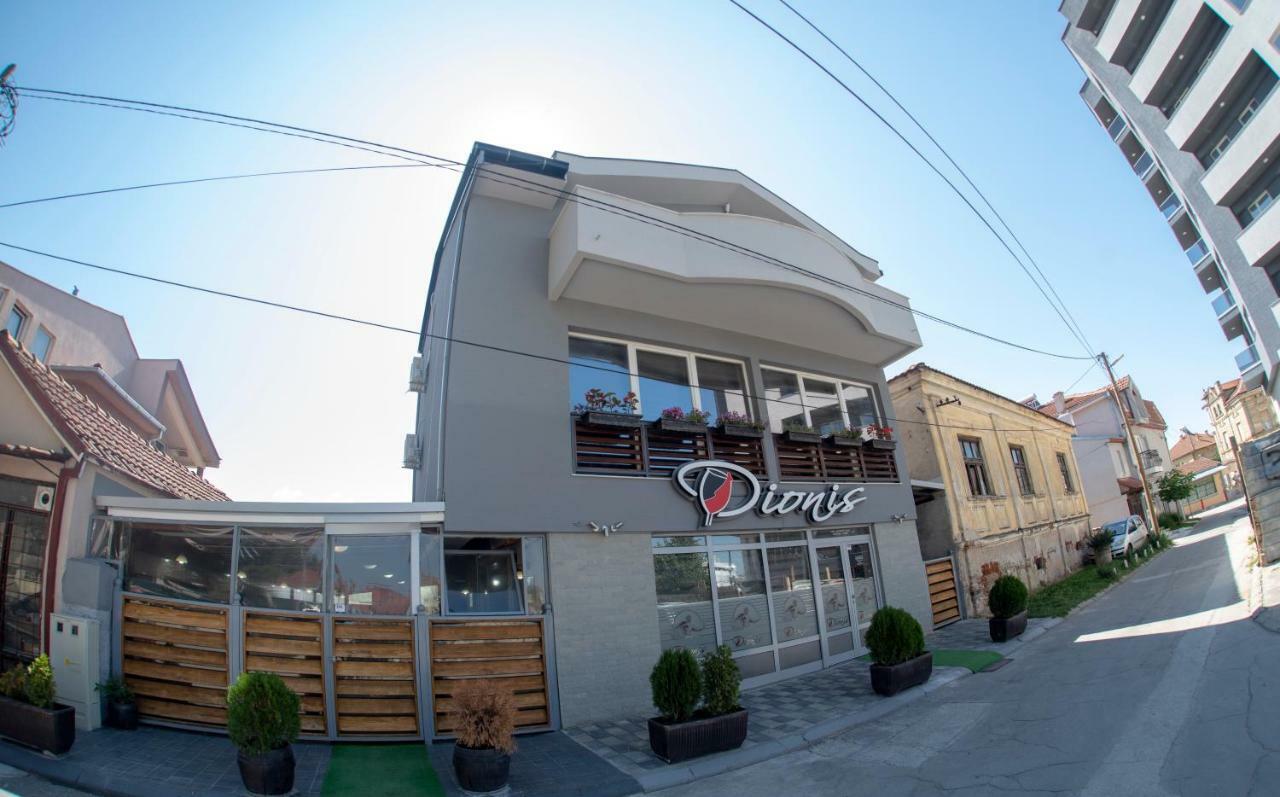 Dionis Rooms & Apartments Prilep Exteriör bild