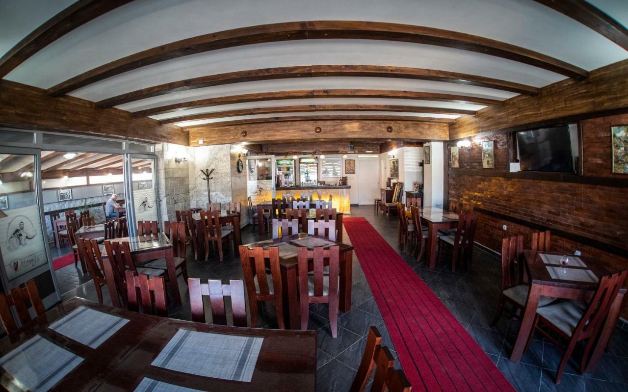 Dionis Rooms & Apartments Prilep Exteriör bild