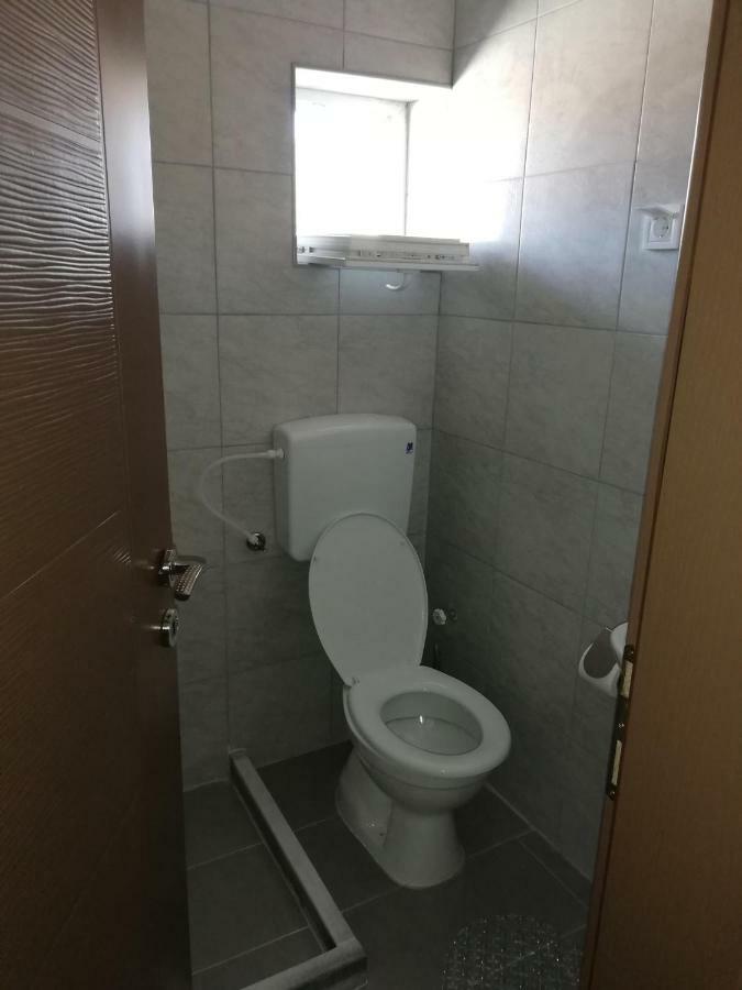 Dionis Rooms & Apartments Prilep Exteriör bild